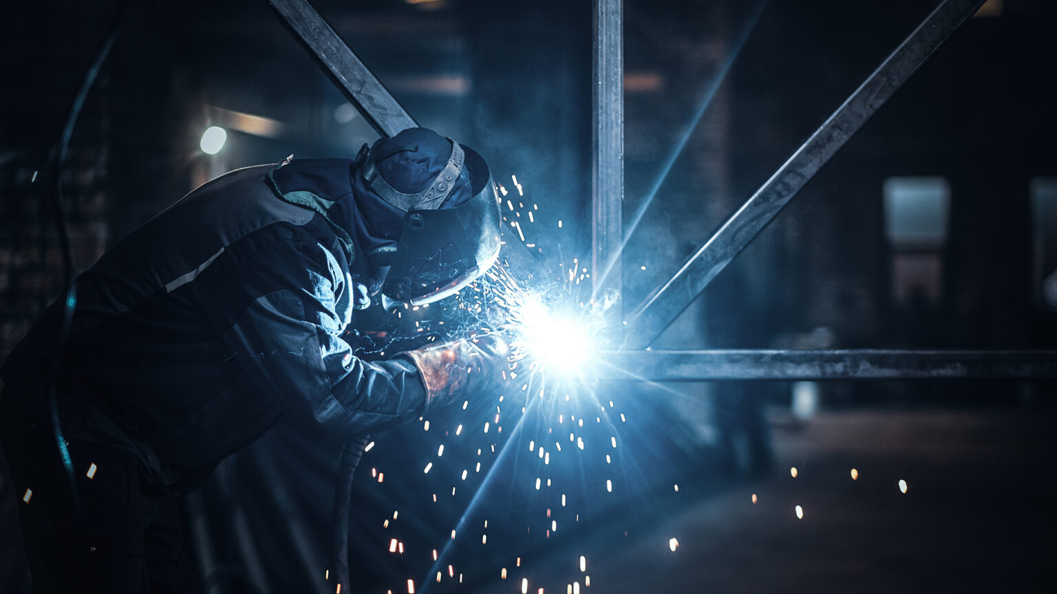 René's Robotics setzt auf Schweißroboter-Programmierung, Schweißtraining und Beratung im Vorrichtungsbau für effiziente Fertigung.
